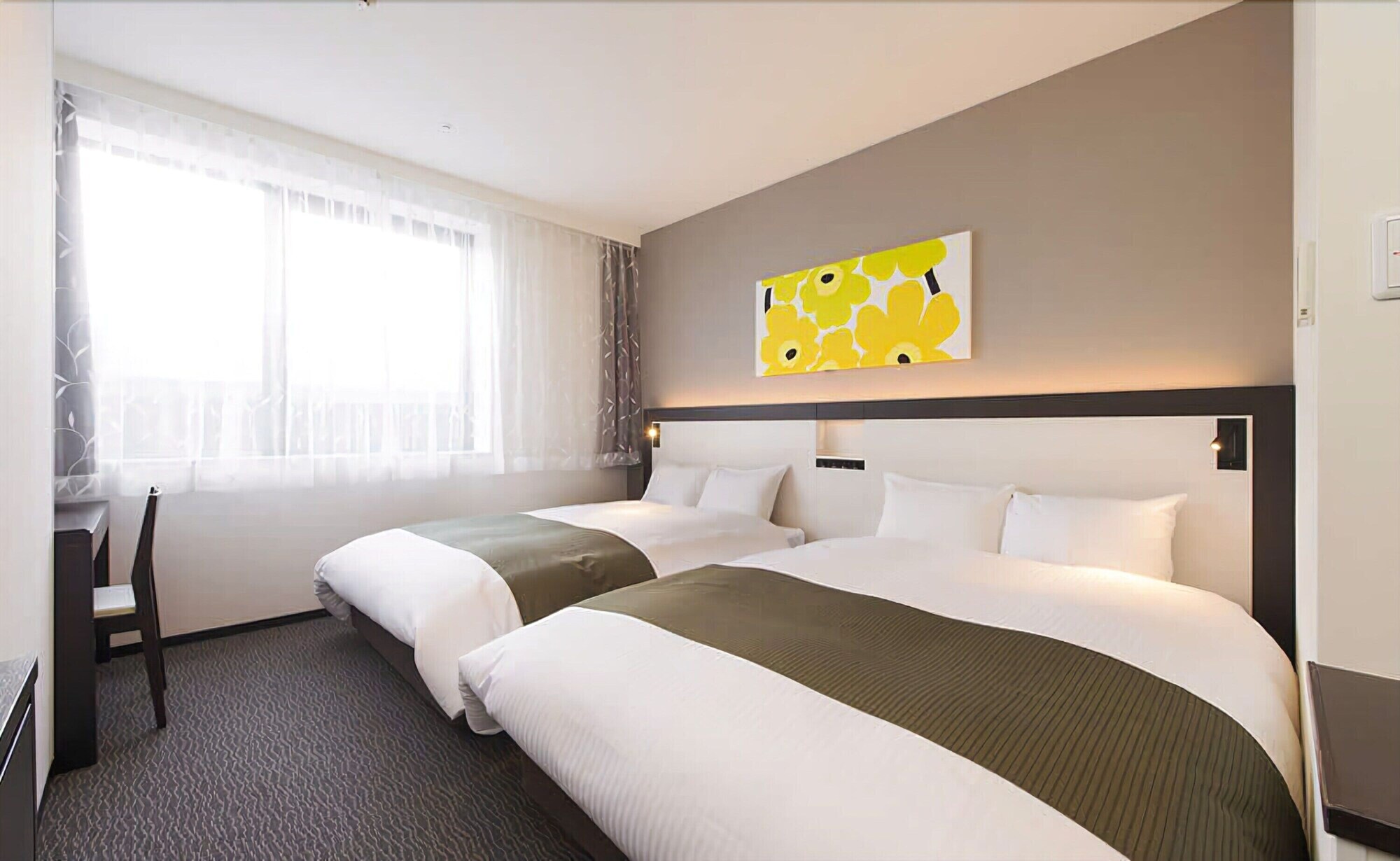 ROOM, 2 DOUBLE BEDS