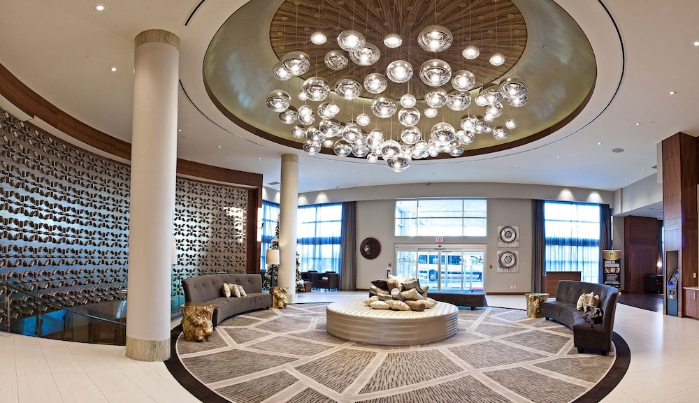 Radisson Hotel & Conference Centre Calgary Airport 7/78