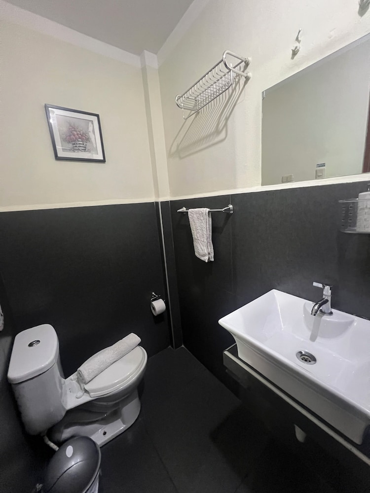 Lima Airport Tampu B&B 45/50