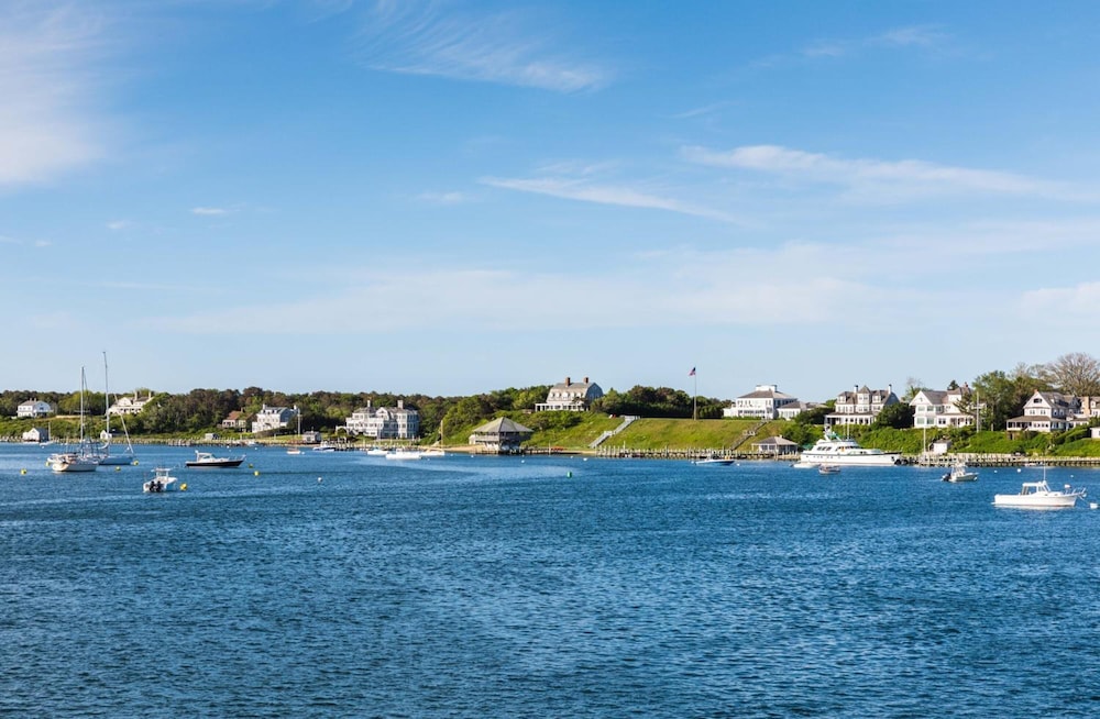 The Edgartown Inn, The Edgartown Collection 37/44