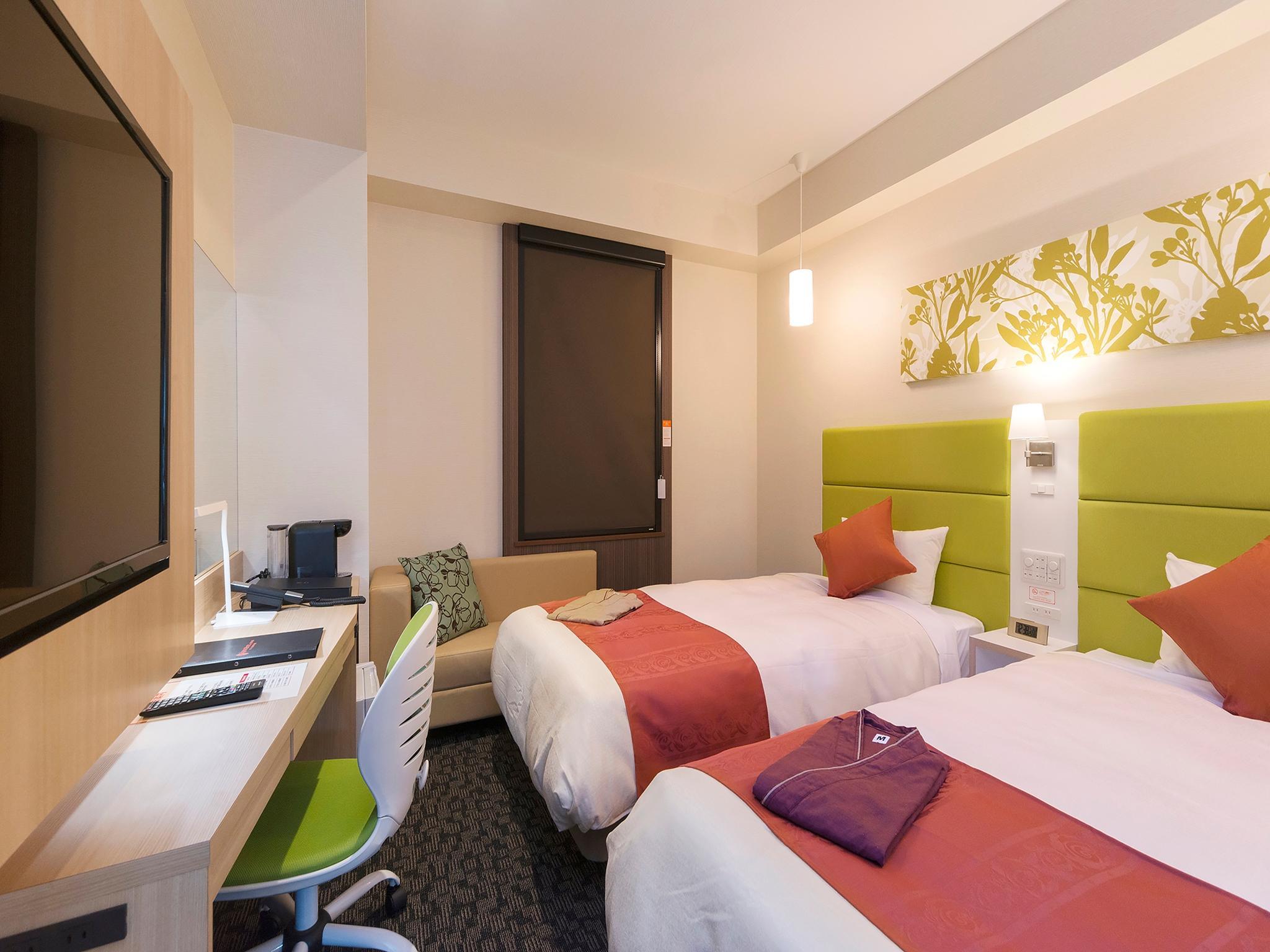 Semi Room, Moderate, 2 Semi Double Beds, Smoking