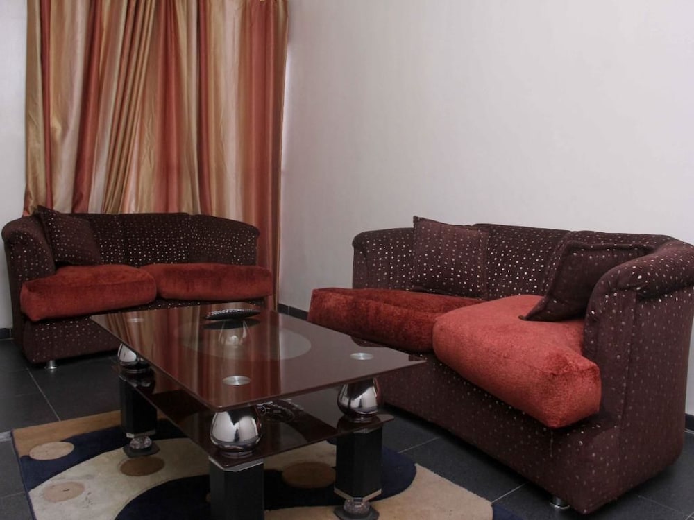 Ed Scob Suites 21/25