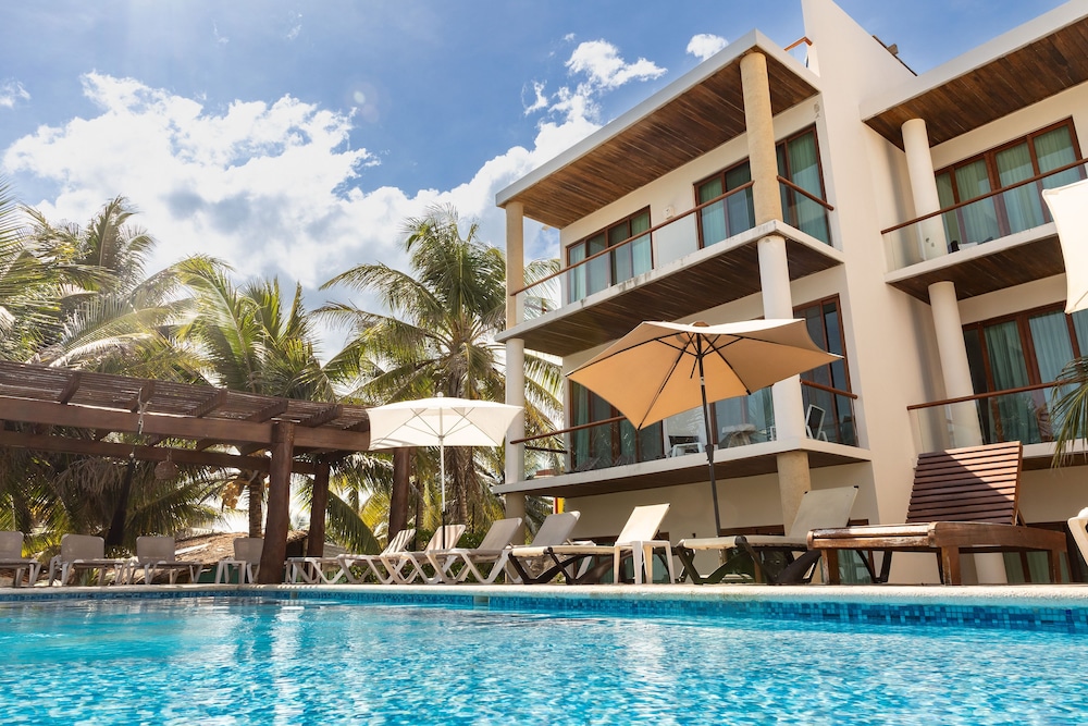 Aqua Star Boutique Hotel and Condos By Koox Luxury Collection 6/80