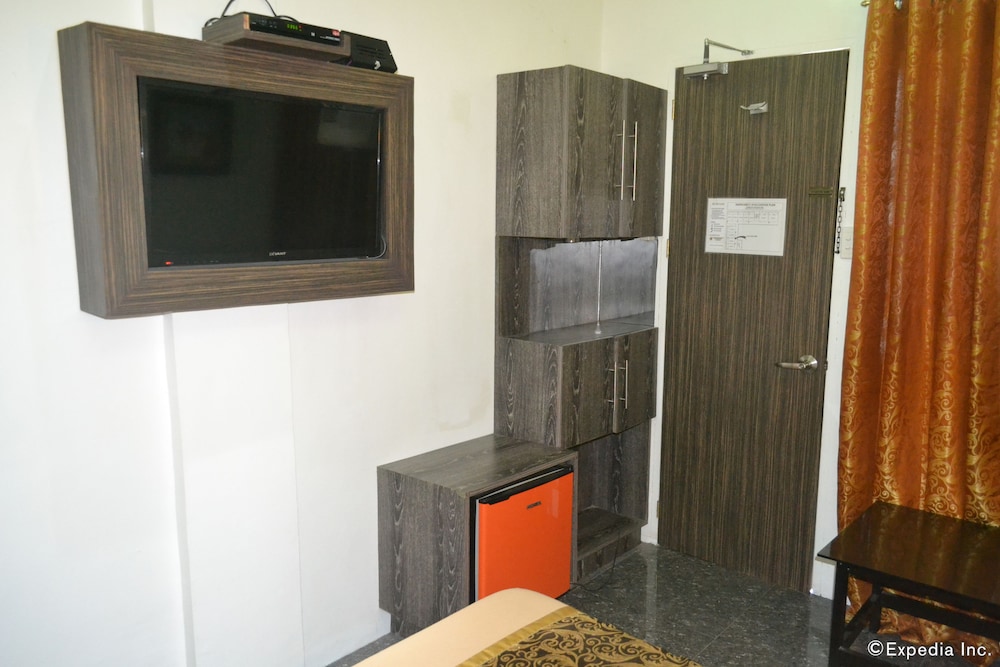 Zanrock Microhotel 32/62
