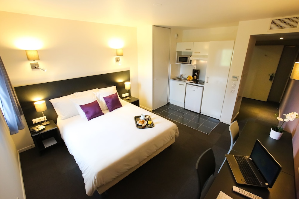 All Suites Appart Hôtel Orly Rungis 22/55