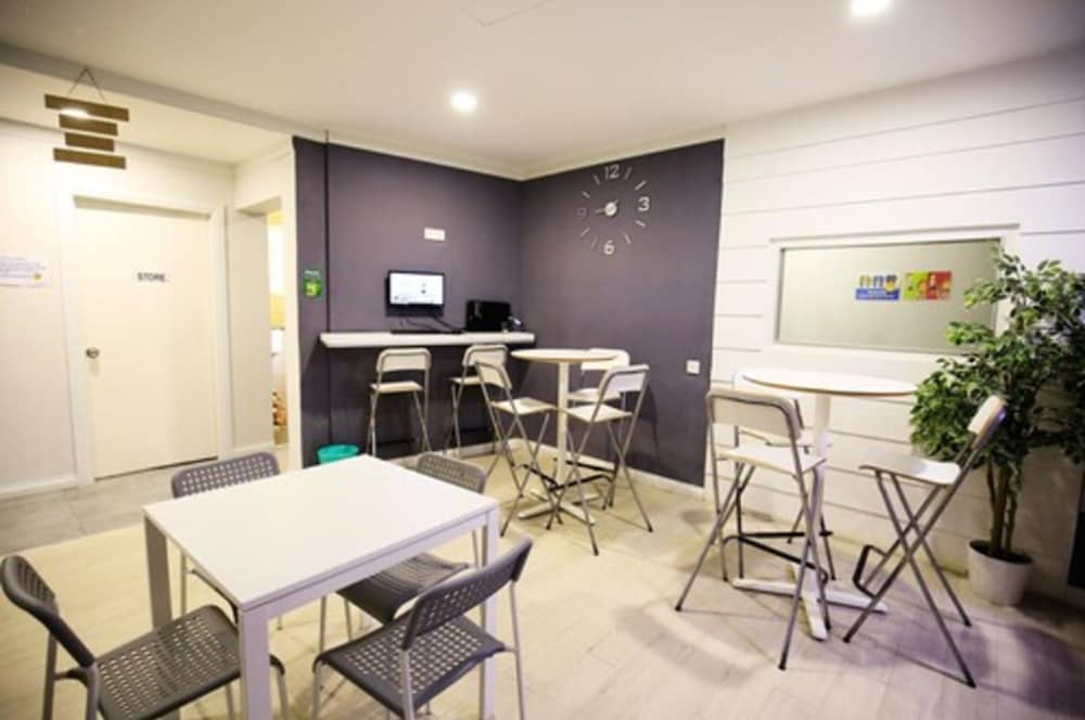Travelogue Guest House 34/50