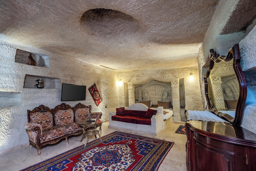 Kayatas Hotel 26/45