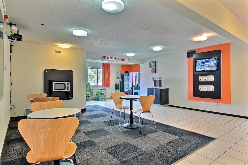 Motel6 Gilman, IL 40/50