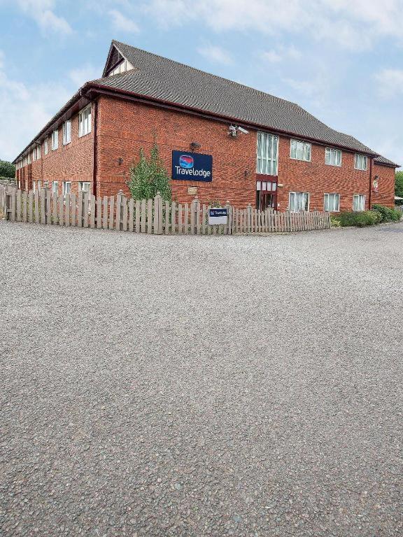 Travelodge Northampton Wootton 15/19