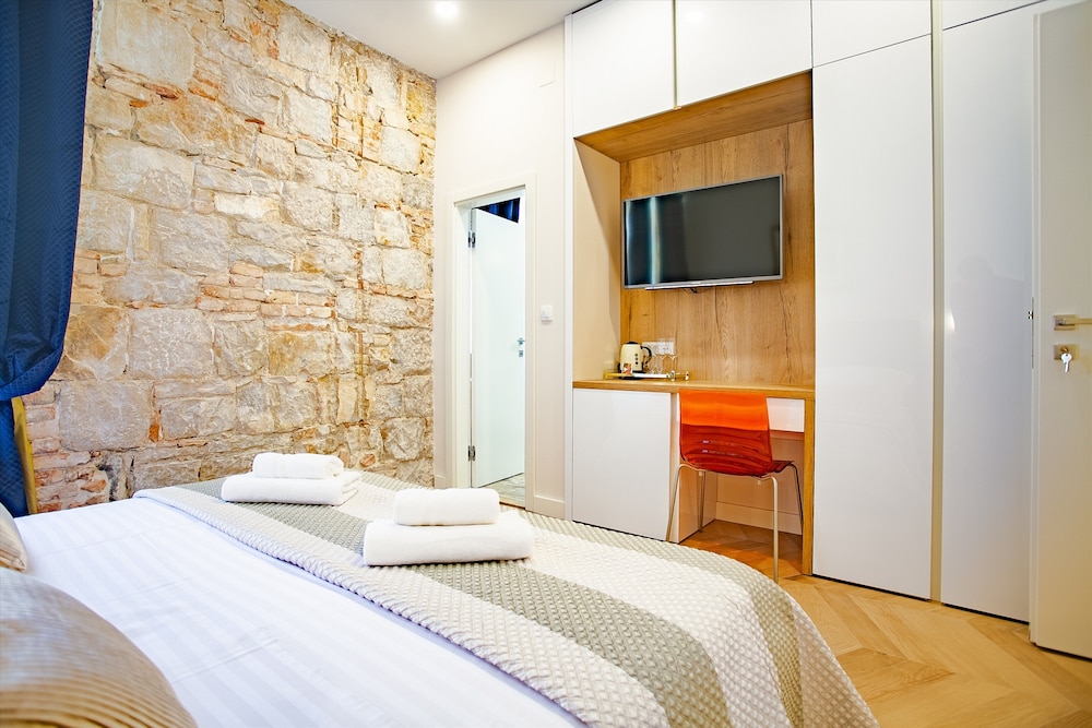 Split Best4stay Luxury Rooms 6/22
