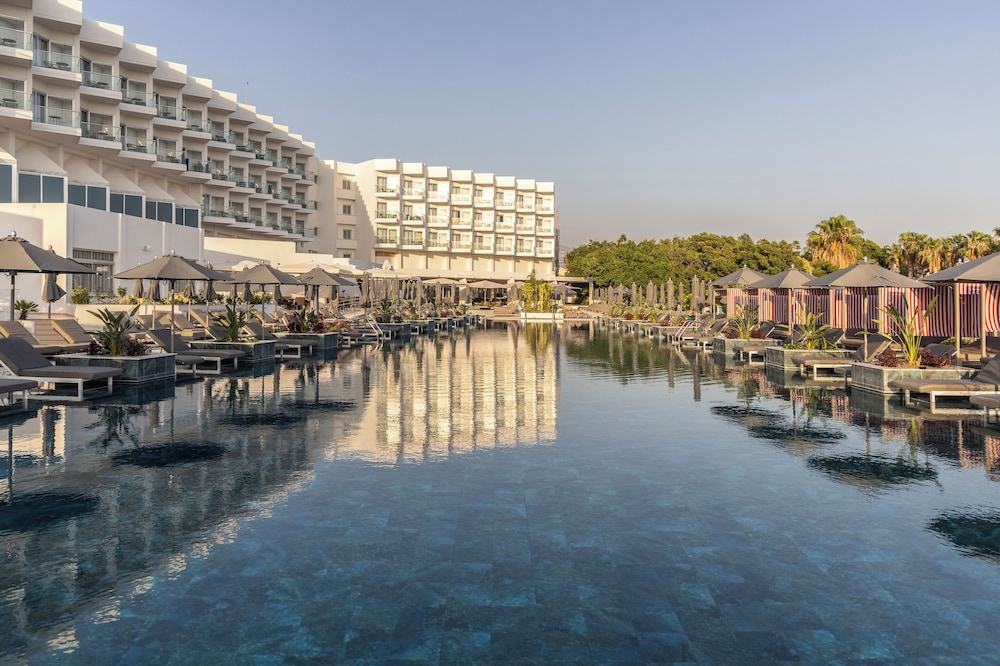 Cali Resort & Spa - Adults Only 44/50