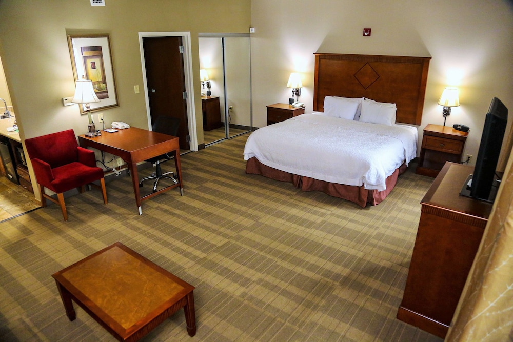 Hampton Inn & Suites McComb 10/49