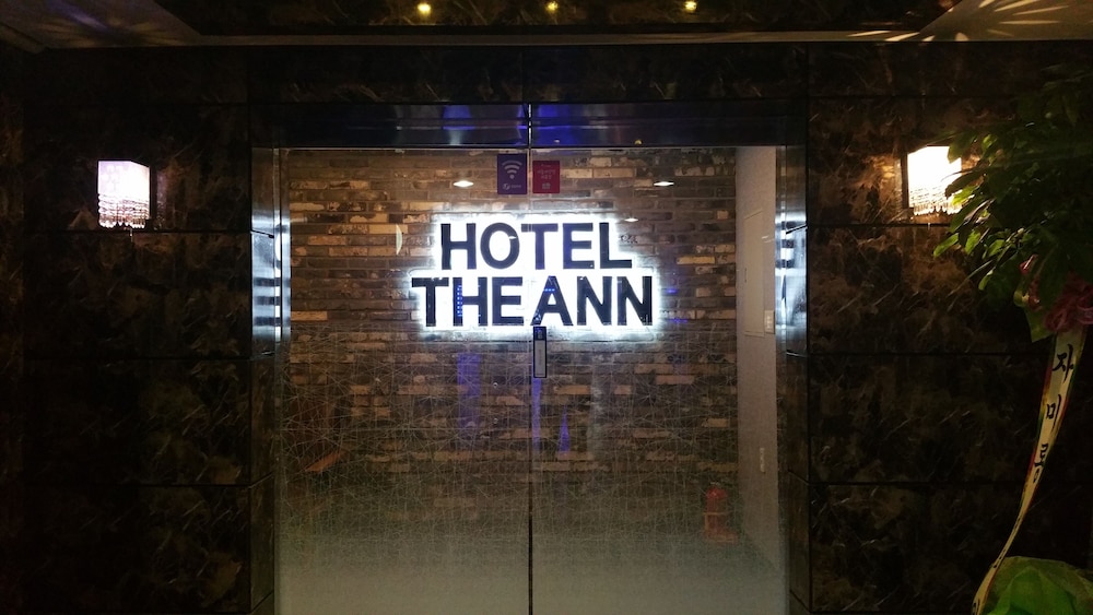 Hotel The Ann 3/41