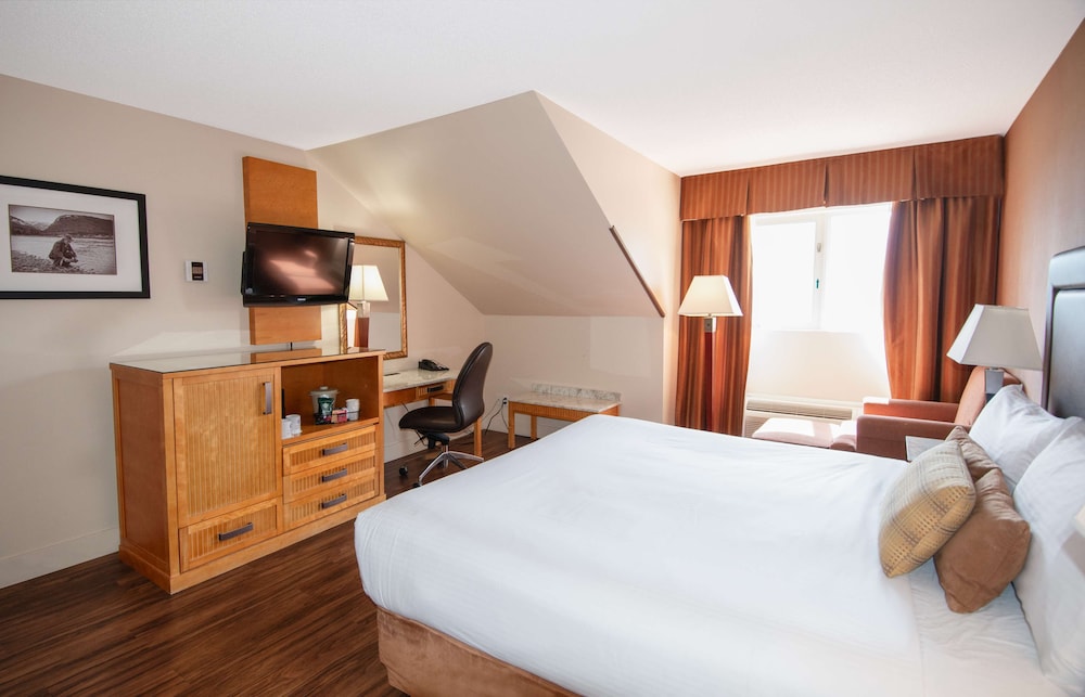 Coast Hillcrest Hotel 15/49