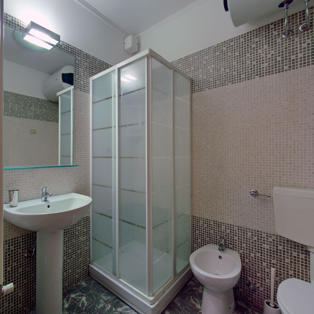 Milan Apartment Rental 39/50
