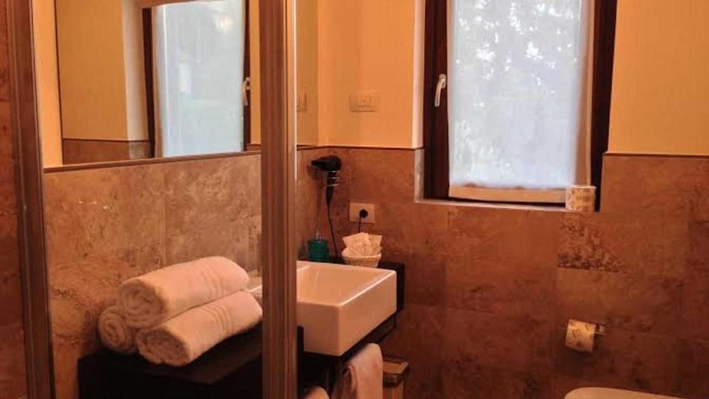 Charming Bellagio Boutique Hotel 22/34