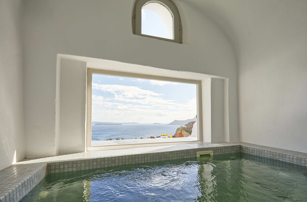 Diamond Luxury Suites 20/50