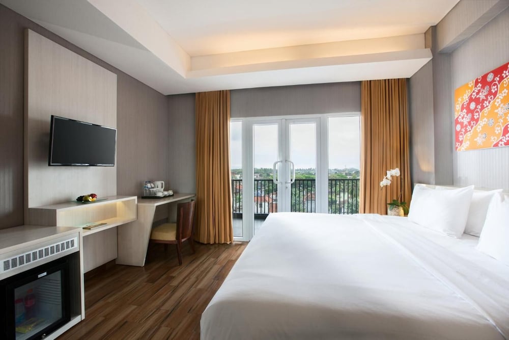 Hotel Santika Banyuwangi 20/50