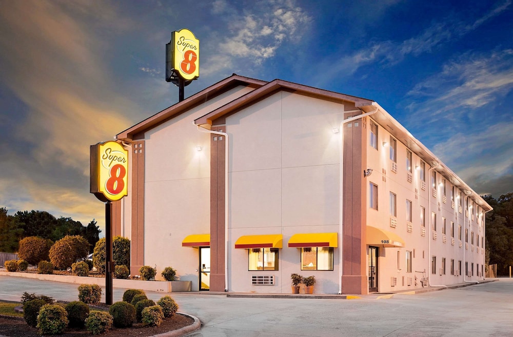 Super 8 By Wyndham Johnson City 1/32