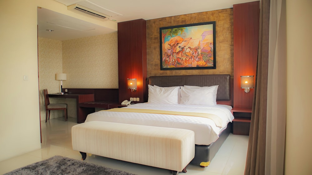 Noormans Hotel Semarang 34/69