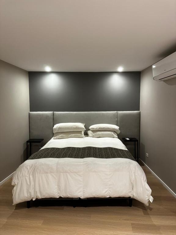 Duplex, Apartment