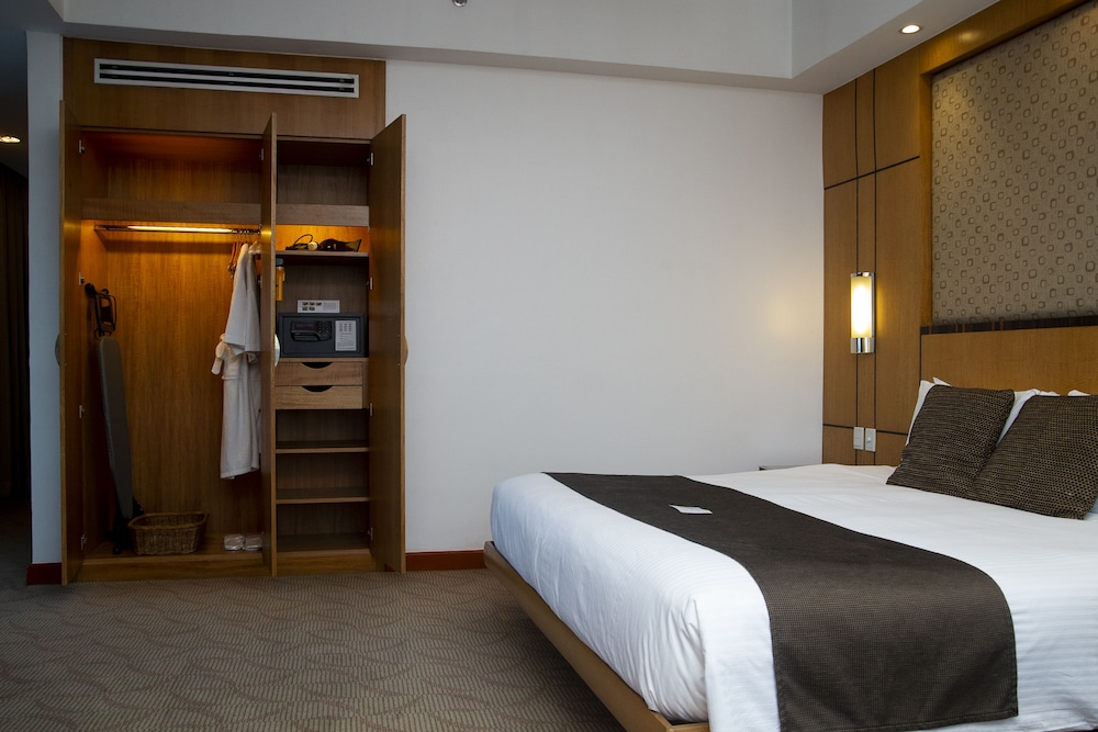 Crowne Plaza Galleria Manila 29/80