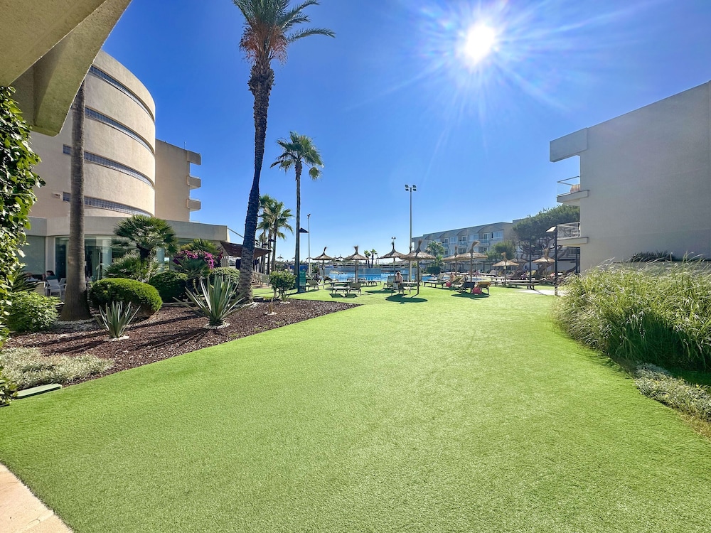 Eix Platja Daurada Hotel and Spa 91/97