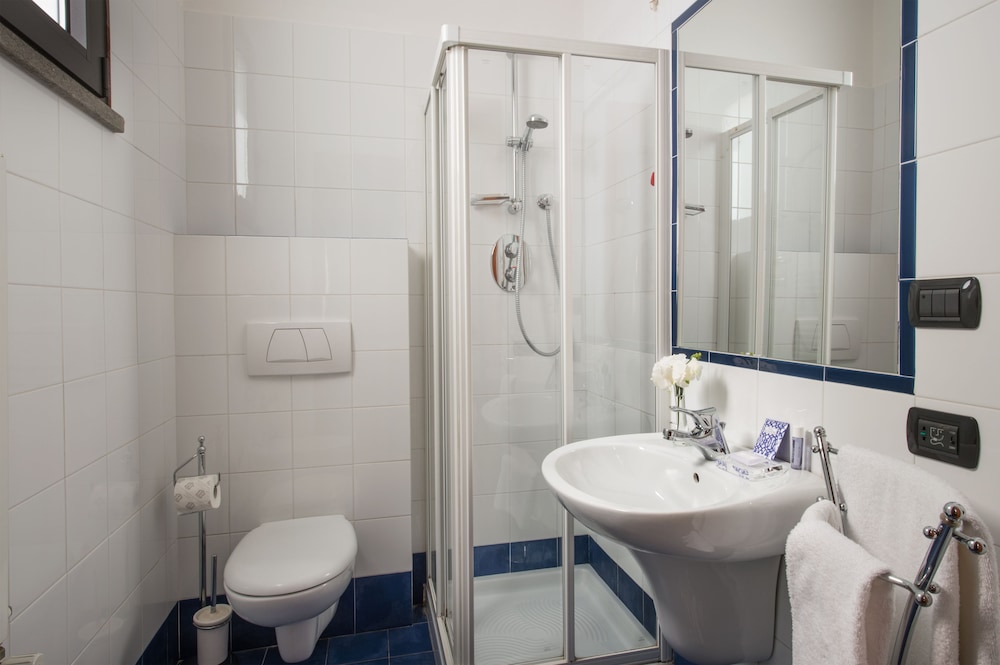 Hotel La Villetta 16/65