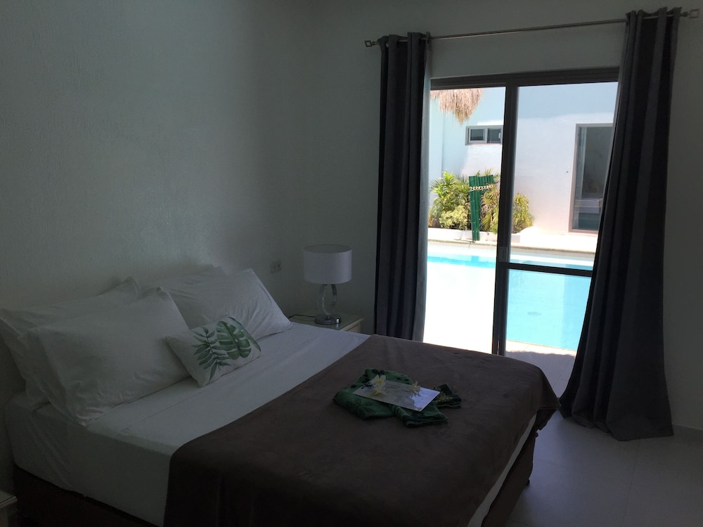 Seapearl Of Alona 22/61