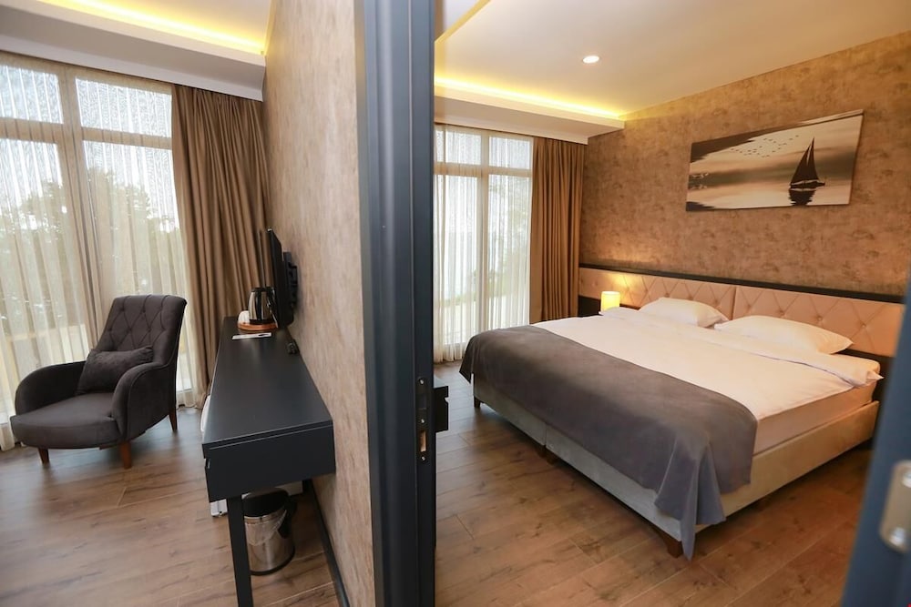 Pentahor Hotel 7/21