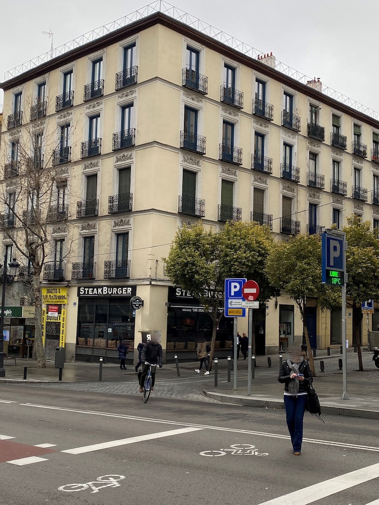 UMA Suites Atocha 5/50