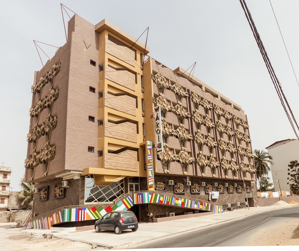 Wakola Hôtel Cheikh Anta 30/31