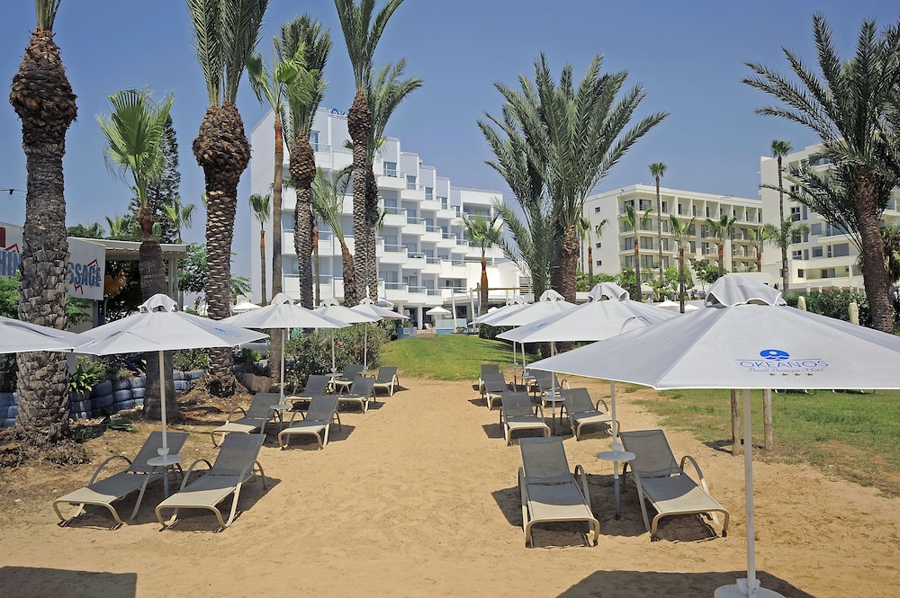 Okeanos Beach Boutique Hotel 31/39