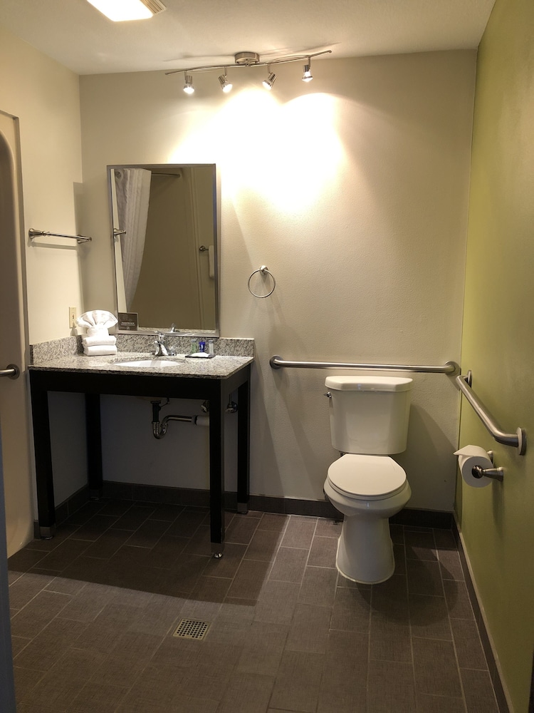 SureStay by Best Western Roseburg 2/23