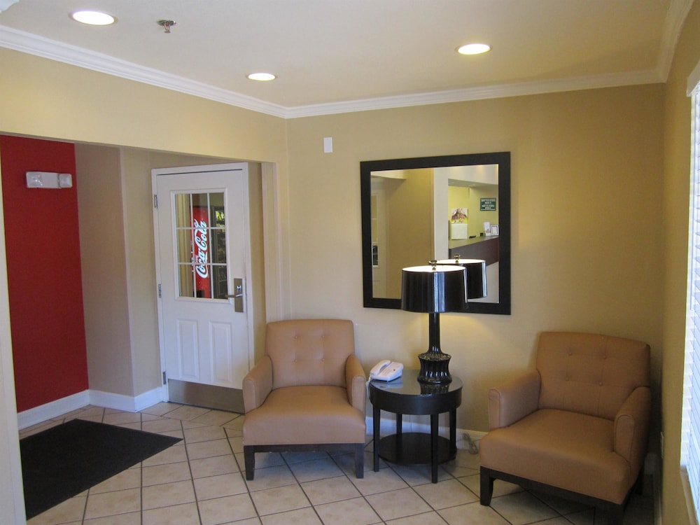 Extended Stay America Suites Phoenix Scottsdale Old Town 28/40
