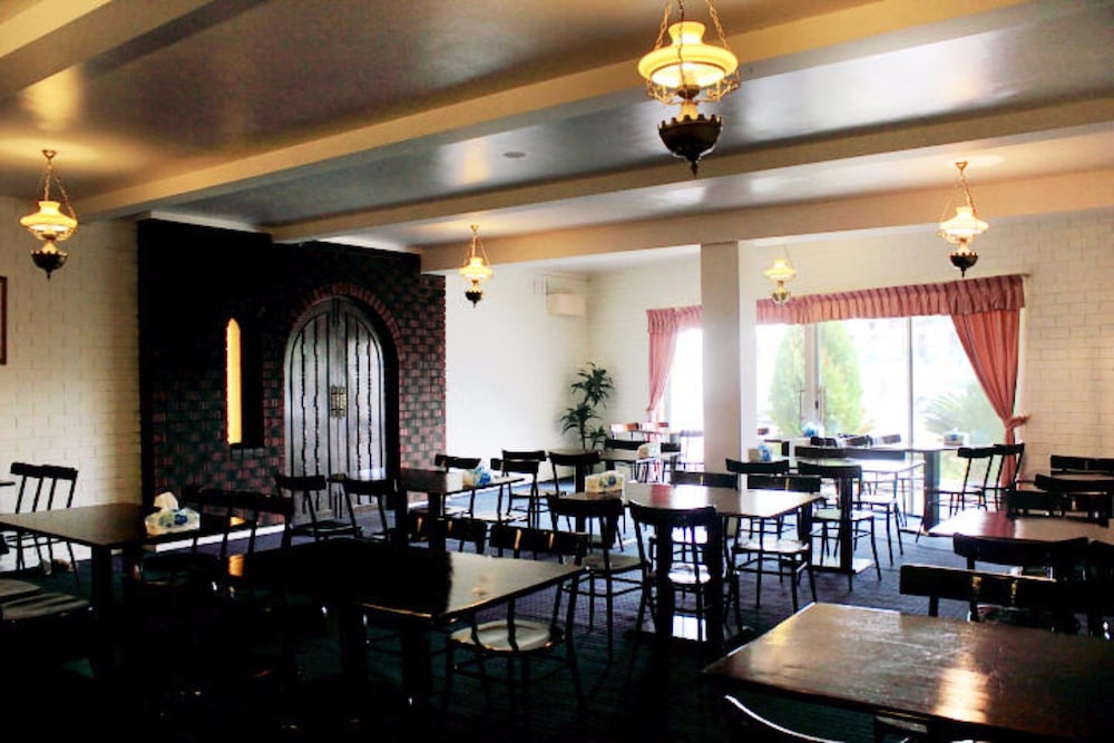 Econo Lodge Rivervale 39/60