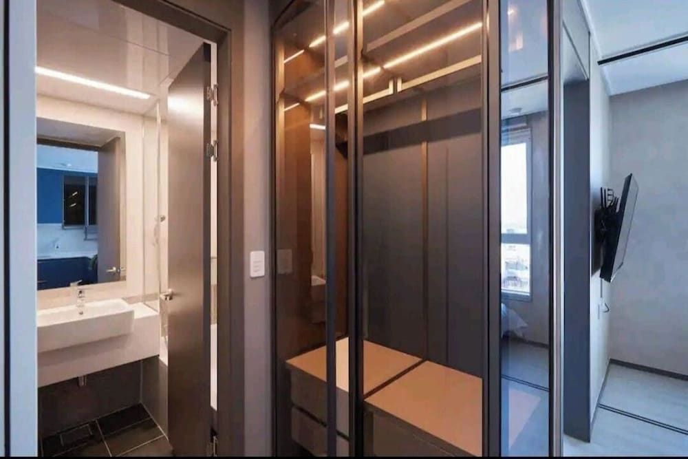The Bayment Residence 46/50