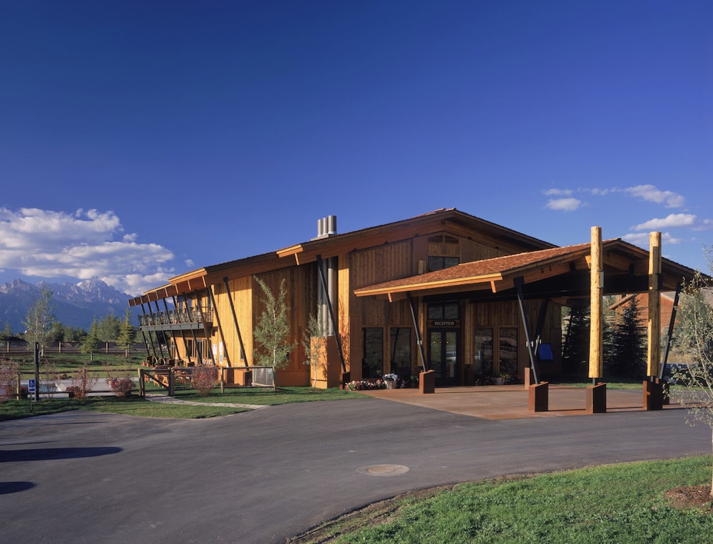 Spring Creek Ranch 7/75