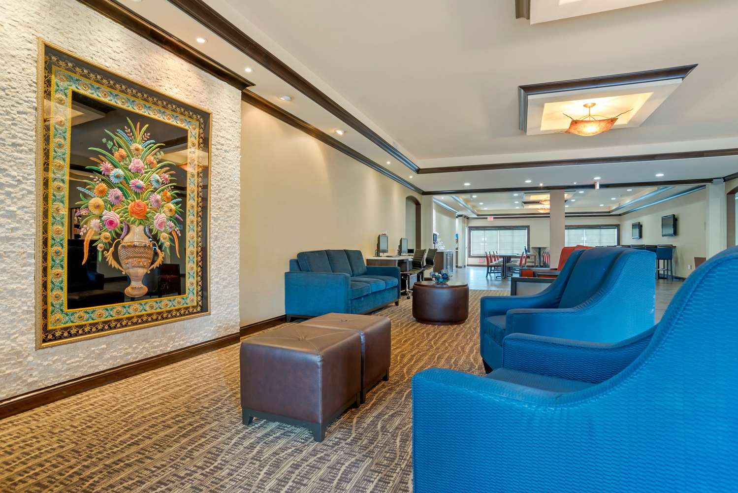 Comfort Suites Alexandria North 24/36