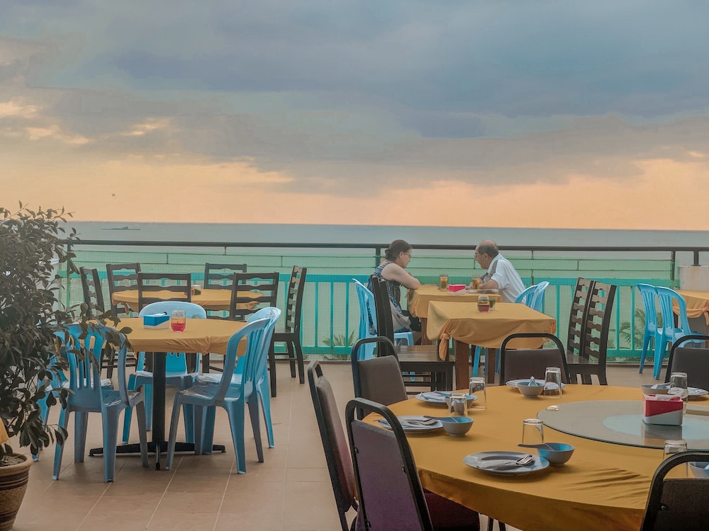 Royal Agate Beach Resort 45/64