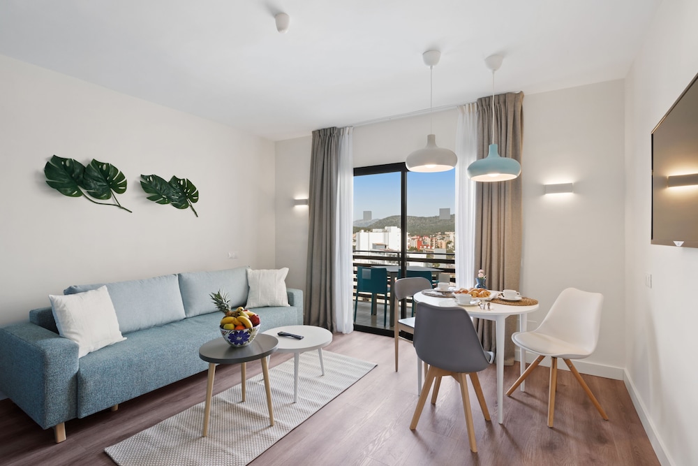 Palmanova Suites by TRH 29/46