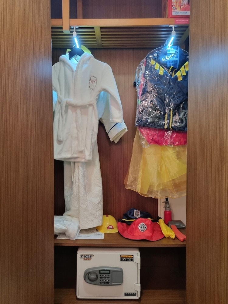 Shangria Beach Tourist Hotel 25/50