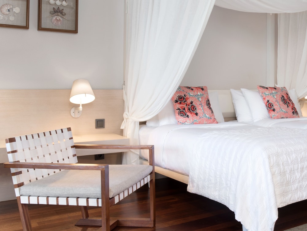 LE MERIDIEN ILE DES PINS 15/50