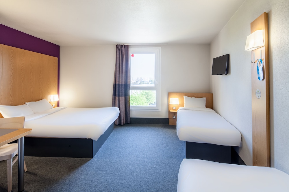 B&B Hotel Clermont Ferrand Nord Riom 17/47