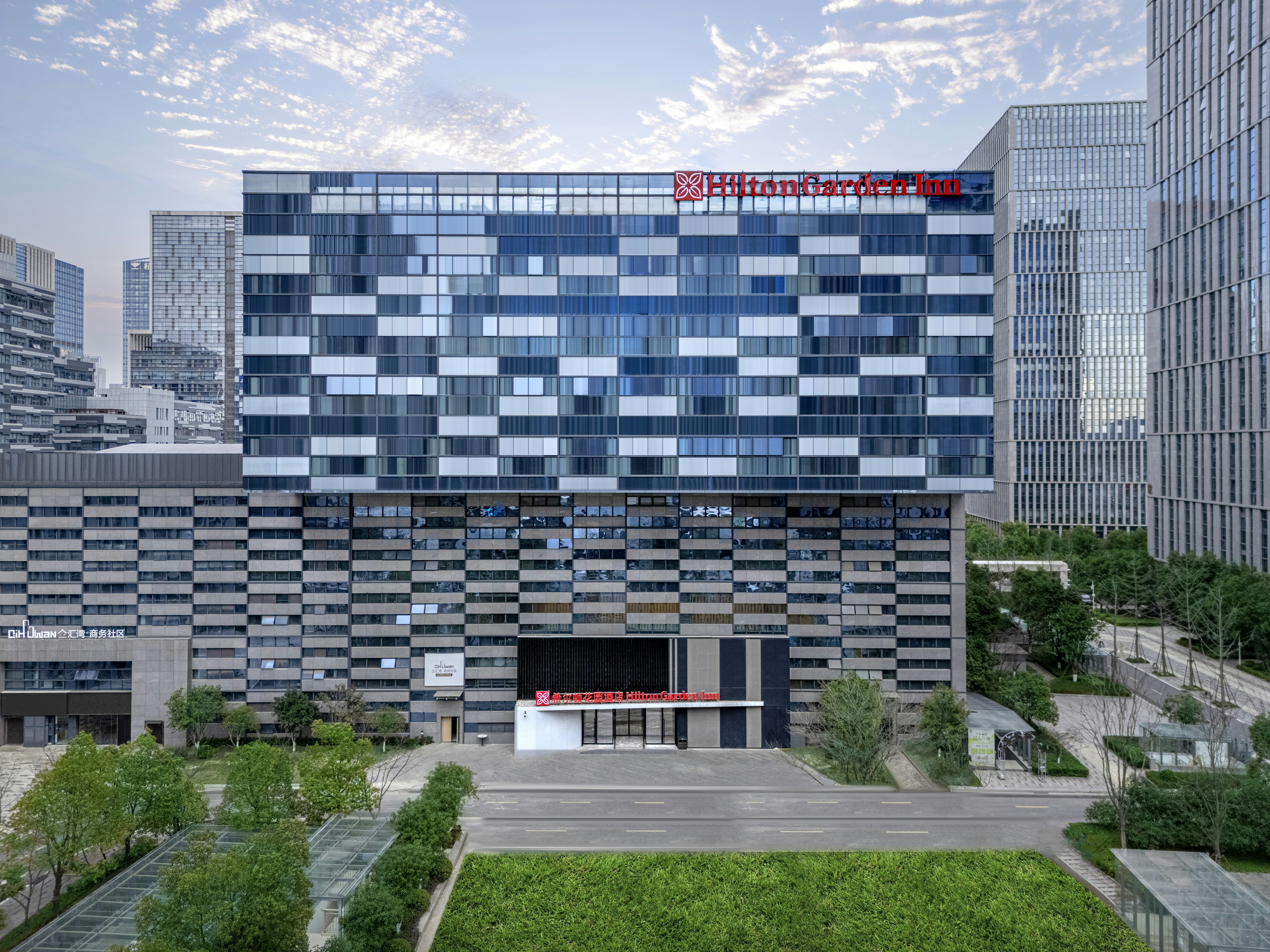 Hilton Garden Inn Nanjing Hexi Olympic Sports Center 5/44