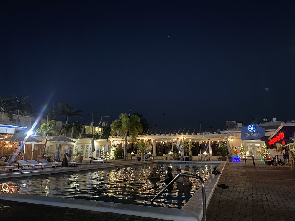 Skipjack Resort Marina 3/70