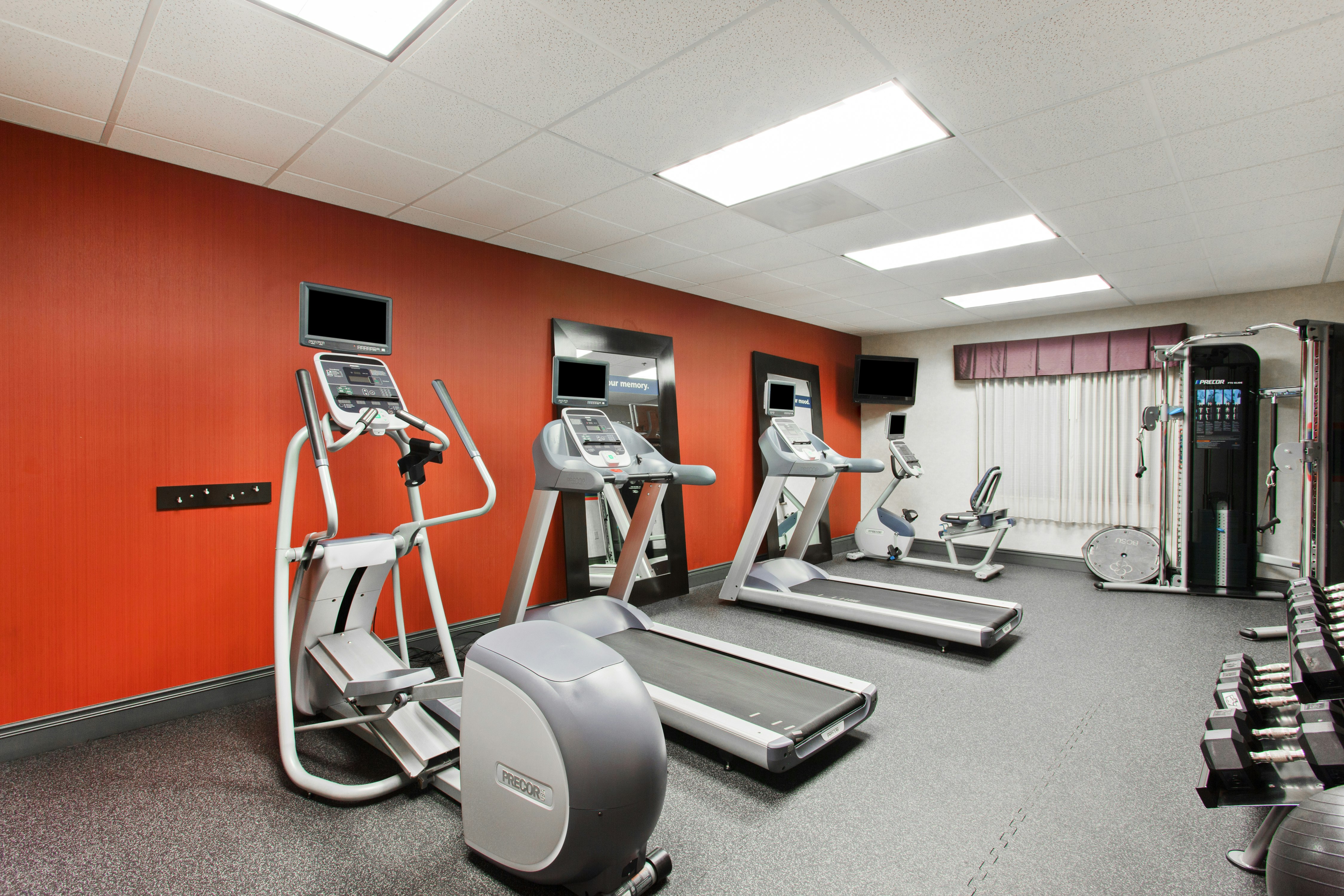 Hampton Inn Suites Oakland Airport 30/63