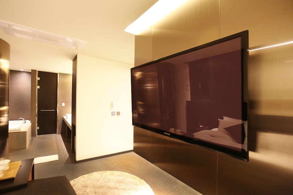 Vine Hotel 28/50