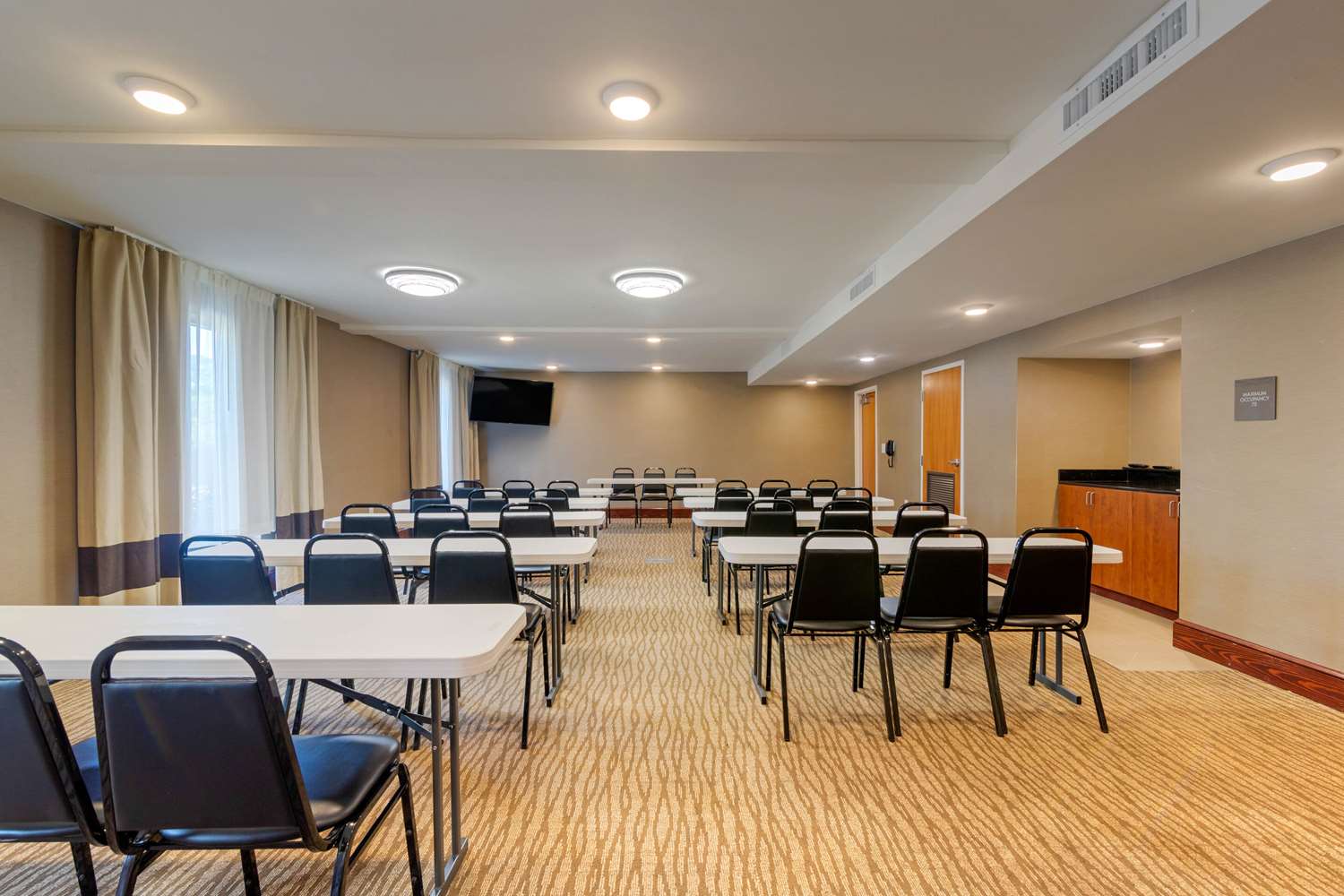 Comfort Inn & Suites Macon West 32/41