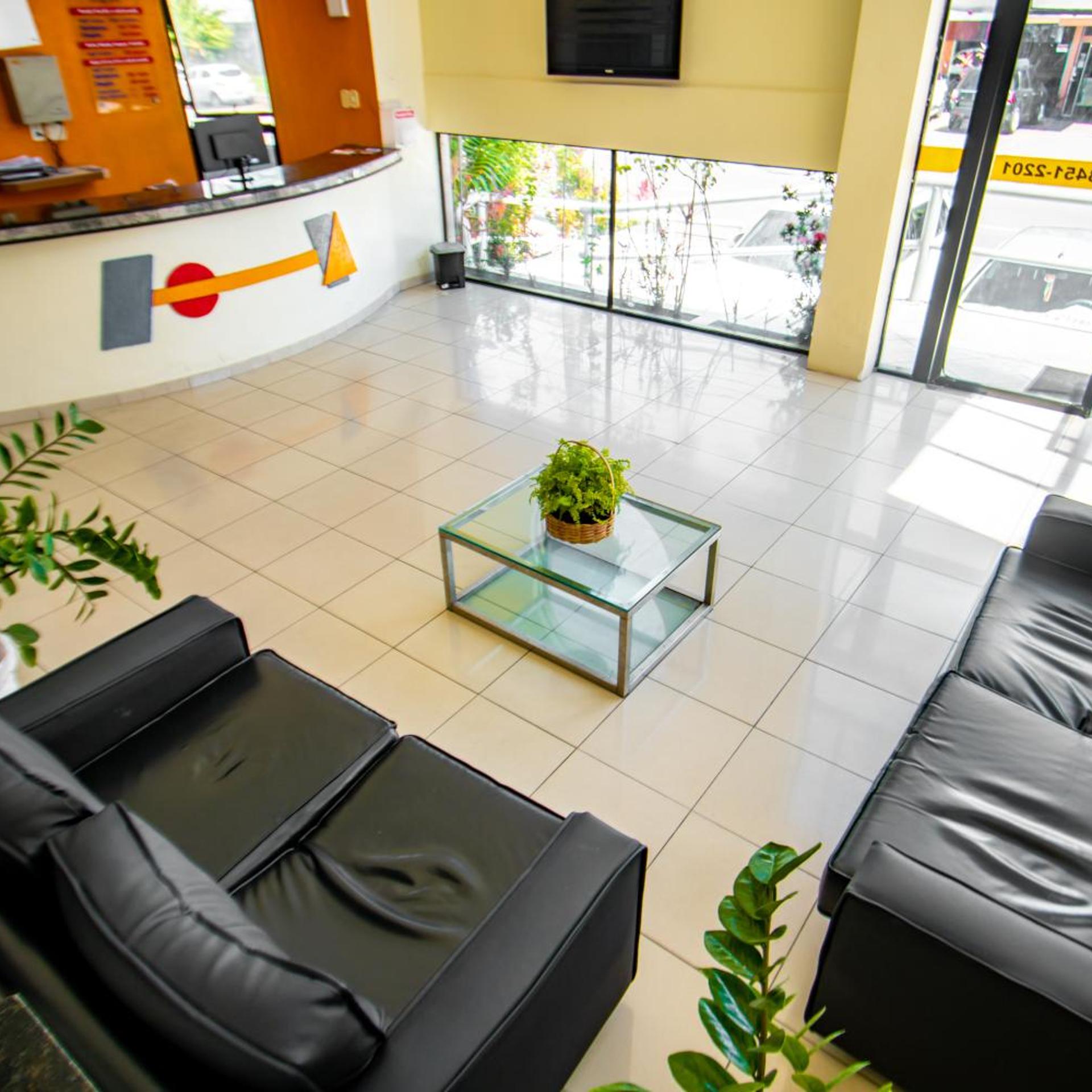 Hotel Piramide Paulo VI 36/50